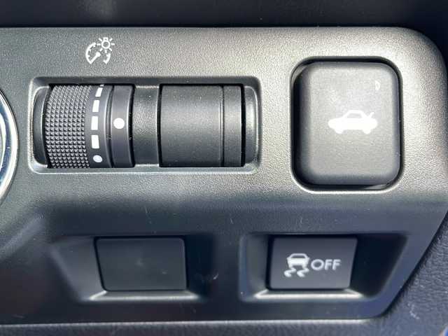 スバル ＷＲＸ ＳＴＩ STI 愛媛県 2016(平28)年 5.7万km WRブルーパール 社外ナビ（CN-RS02D）/・フルセグ/BT/CD/DVD/バックカメラ/ETC/ハーフレザーシート/ウィンカーミラー/オートライト/フォグランプ/純正18インチAW（STI）/スマートキー/プッシュスタート