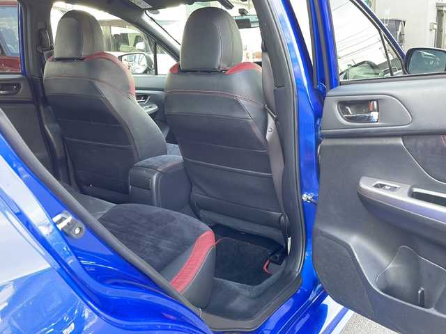 スバル ＷＲＸ ＳＴＩ STI 愛媛県 2016(平28)年 5.7万km WRブルーパール 社外ナビ（CN-RS02D）/・フルセグ/BT/CD/DVD/バックカメラ/ETC/ハーフレザーシート/ウィンカーミラー/オートライト/フォグランプ/純正18インチAW（STI）/スマートキー/プッシュスタート