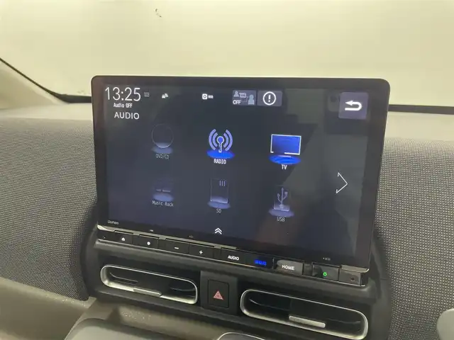 ホンダ フリード ハイブリット e:HEV AIR EX 埼玉県 2025(令7)年 0.3万km プラチナホワイトパール ワンオーナー/11.4インチ純正メモリナビ/・フルセグTV/・CD/DVD再生/・Bluetooth接続/・AppleCarPlay/・AndroidAuto/ホンダセンシング/・衝突軽減ブレーキ/・踏み間違い衝突軽減システム/・急アクセル抑制機能/・路外逸脱抑制機能/・歩行者事故低減ステアリング/・先行車発進お知らせ機能/・標識認識機能/・ブラインドスポットインフォメーション/・オートハイビーム/・アダプティブドライビングビーム/・パーキングセンサーシステム/バックカメラ/ETC/両側パワースライドドア/前後ドライブレコーダー/3列シート/ハーフレザーシート/前席シートヒーター/LEDヘッドライト
