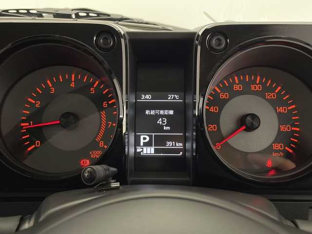 スズキ ジムニー ノマド FC 宮崎県 2025(令7)年 0.1万km 緑 ワンオーナー/SUZUKI Safety Support/〇デュアルカメラブレーキサポート/〇デュアルセンサーブレーキサポート/〇先行車発進お知らせ機能/〇標識認識機能/〇アダプティブクルーズコントロール（ACC）/〇車線逸脱警報機能/〇ふらつき警報機能/〇後退時ブレーキサポート/〇誤発進抑制機能/〇後方誤発進抑制機能/〇ハイビームアシスト/〇コーナーセンサー/純正8インチSDナビ/フルセグTV/CD/DVD/Bluetooth/バックカメラ/シートヒーター/LEDヘッドライト/純正１５インチAW/純正フロアマット/前後ドライブレコーダー/ETC/スマートキー×2/保証書/取扱説明書