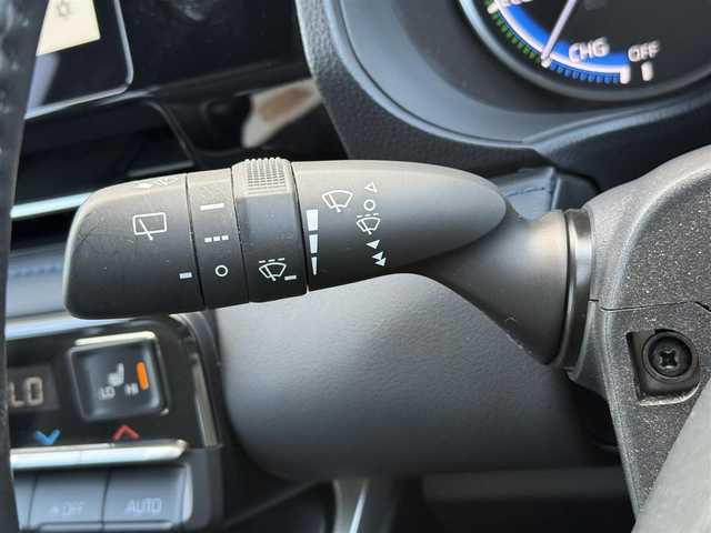 トヨタ ヴォクシー ハイブリッド S－Z 千葉県 2024(令6)年 1.3万km アティチュードブラックマイカ ディスプレイオーディオ+/CD/DVD/BT/USB/HDMI/バックカメラ/後席フリップダウンモニター/ビルトインETC/ステアリングスイッチ/レーダークルーズコントロール/電動パーキングブレーキ/100V電源/社外フロアマット/純正17インチアルミホイール