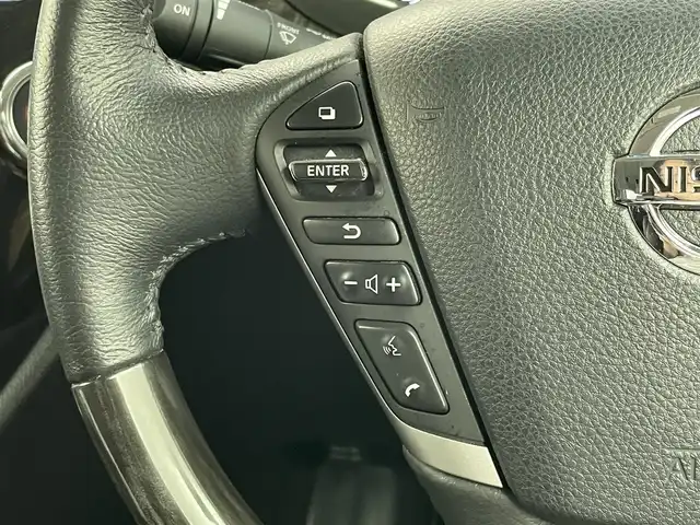 日産 エルグランド 350HWS プレミアム アーバンクロム 埼玉県 2014(平26)年 4.9万km ファントムブラック サンルーフ　/純正ナビ　/フリップダウンモニター　/アラウンドビューモニター　/レーダークルーズコントロール/黒レザーシート　/ビルトインETC/デジタルインナーミラー　/シートヒーター　/メモリシート　/AC100V/HIDオートライト