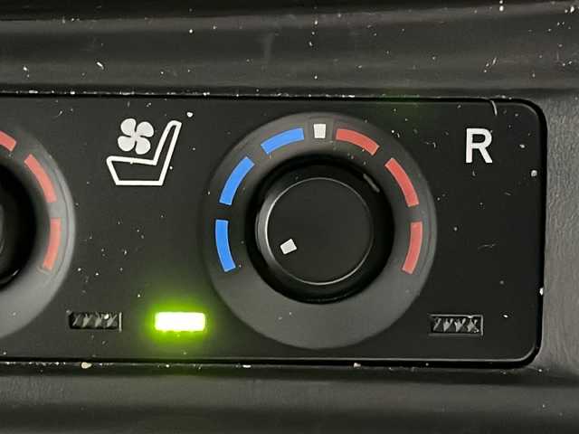 トヨタ アルファード S Cパッケージ 広島県 2019(令1)年 5.9万km ホワイトパールクリスタルシャイン ツインムーンルーフ/メーカー9型ナビ/JBLプレミアムサウンド/パノラミックビューモニター/三眼LEDヘッドランプ/デジタルインナーミラー/ブラインドスポットモニター/両側パワースライドドア/パワーバックドア/パワーシート/ポジションメモリー/シートヒーター/ベンチレーション/ステアリングヒーター/パワーオットマン/セーフティセンス/・プリクラッシュセーフティ/・レーントレーシングアシスト/・アダプティブハイビーム/・レーダークルーズコントロール/クリアランスソナー/パーキングサポートブレーキ/純正18インチAW/ETC2.0/ドライブレコーダー