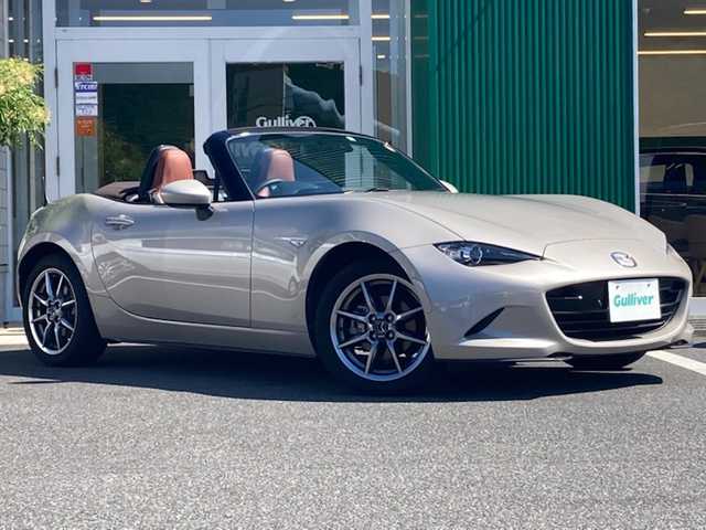 マツダ ロードスター ブラウン トップ 愛媛県 2023(令5)年 1.5万km プラチナクォーツメタリック ワンオーナー/マツダコネクトナビ /・CD/DVD/フルセグTV/Bluetooth/・SD/USB/バックカメラ/茶革シート/・シートヒーター/ブラウントップ/クルーズコントロール/パドルシフト/ETC/LEDオートライト/・オートハイビーム /リアコーナーセンサー/プッシュスタート/・スペアキー/取扱説明書/保証書