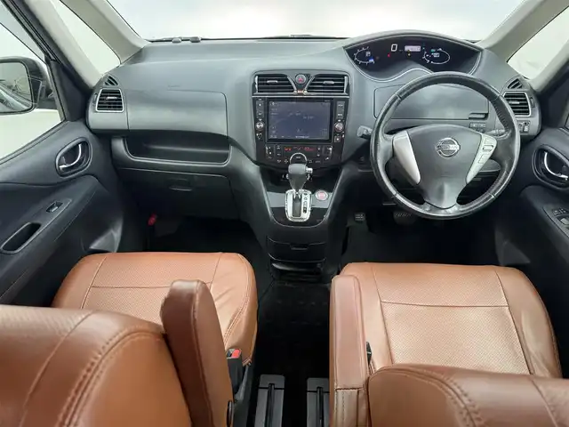 日産 セレナ ハイウェイスター S HV Vセレ 愛知県 2013(平25)年 16.4万km スーパーブラック 純正8インチSDナビ/・フルセグTV/CD/DVD/Bluetooth/アルパインフリップダウンモニター/バックカメラ/ビルドインETC/クルーズコントロール/両側パワースライドドア/レザー調シートカバー/15インチアルミホイール/サイドバイザー/フォグランプ/オートライト/純正フロアマット/スマートキー/プッシュスタート