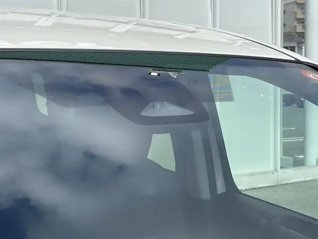 トヨタ シエンタ 福岡県 2023(令5)年 0.2万km ホワイトパールクリスタルシャイン シートヒーター/ハンドルヒーター/エンジンスタートボタン/電動パワースライドドア/バックモニター/ETC/レーンキープアシスト/オートライト/オートマチックハイビーム