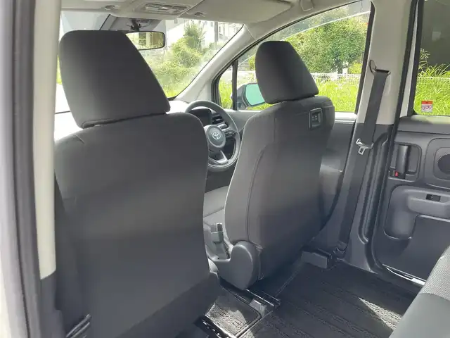 トヨタ シエンタ 福岡県 2023(令5)年 0.2万km ホワイトパールクリスタルシャイン シートヒーター/ハンドルヒーター/エンジンスタートボタン/電動パワースライドドア/バックモニター/ETC/レーンキープアシスト/オートライト/オートマチックハイビーム