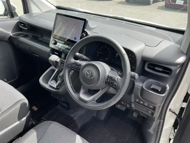 トヨタ シエンタ 福岡県 2023(令5)年 0.2万km ホワイトパールクリスタルシャイン シートヒーター/ハンドルヒーター/エンジンスタートボタン/電動パワースライドドア/バックモニター/ETC/レーンキープアシスト/オートライト/オートマチックハイビーム