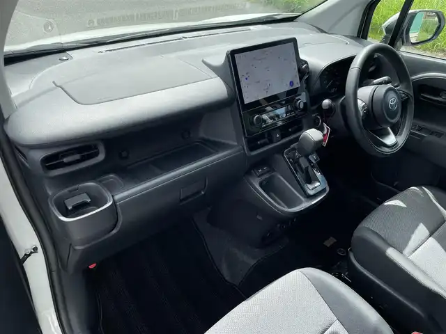 トヨタ シエンタ 福岡県 2023(令5)年 0.2万km ホワイトパールクリスタルシャイン シートヒーター/ハンドルヒーター/エンジンスタートボタン/電動パワースライドドア/バックモニター/ETC/レーンキープアシスト/オートライト/オートマチックハイビーム