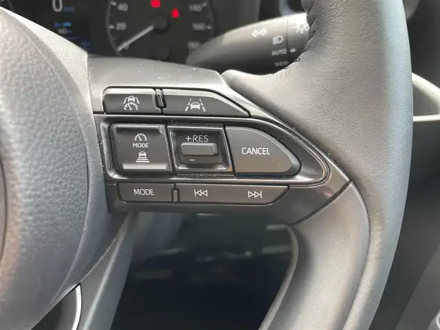 トヨタ シエンタ 福岡県 2023(令5)年 0.2万km ホワイトパールクリスタルシャイン シートヒーター/ハンドルヒーター/エンジンスタートボタン/電動パワースライドドア/バックモニター/ETC/レーンキープアシスト/オートライト/オートマチックハイビーム