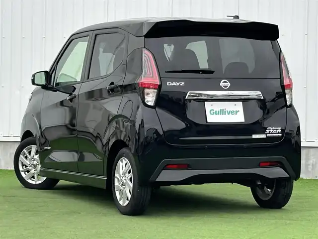 日産 デイズ ハイウェイスターX 香川県 2023(令5)年 1.1万km ブラック 純正9インチオリジナルナビゲーション/→フルセグ/Bluetooth/アラウンドビューモニター/インテリジェントエマージェンシーブレーキ/車線逸脱警報/360°セーフティアシスト/ハイビームアシスト/踏み間違い防止アシスト/標識検知機能/前後コーナーセンサー/バックカメラ連動ルームミラー/LEDヘッドライト/純正14インチアルミ/純正フロアマット/ETC2.0/革巻きステアリング/ステアリングリモコン/アイドリングストップ/プッシュスタート/キーレス
