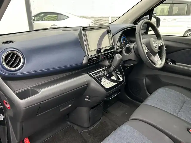 日産 デイズ ハイウェイスターX 香川県 2023(令5)年 1.1万km ブラック 純正9インチオリジナルナビゲーション/→フルセグ/Bluetooth/アラウンドビューモニター/インテリジェントエマージェンシーブレーキ/車線逸脱警報/360°セーフティアシスト/ハイビームアシスト/踏み間違い防止アシスト/標識検知機能/前後コーナーセンサー/バックカメラ連動ルームミラー/LEDヘッドライト/純正14インチアルミ/純正フロアマット/ETC2.0/革巻きステアリング/ステアリングリモコン/アイドリングストップ/プッシュスタート/キーレス