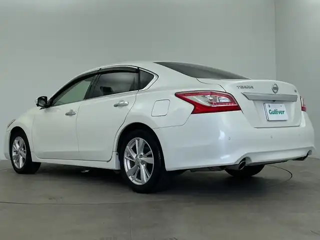 日産 ティアナ XV ナビAVMパッケージ 鹿児島県 2017(平29)年 5.8万km ブリリアントホワイトパール 純正メーカーナビ/スマートキー/クルーズコントロール/DVD/ワンセグ/CD/レザーシート/シートヒーター/ドライブレコーダー/パワーシート/純正17アルミ/前後コーナーセンサー/衝突軽減ブレーキ