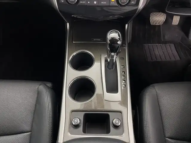 日産 ティアナ XV ナビAVMパッケージ 鹿児島県 2017(平29)年 5.8万km ブリリアントホワイトパール 純正メーカーナビ/スマートキー/クルーズコントロール/DVD/ワンセグ/CD/レザーシート/シートヒーター/ドライブレコーダー/パワーシート/純正17アルミ/前後コーナーセンサー/衝突軽減ブレーキ