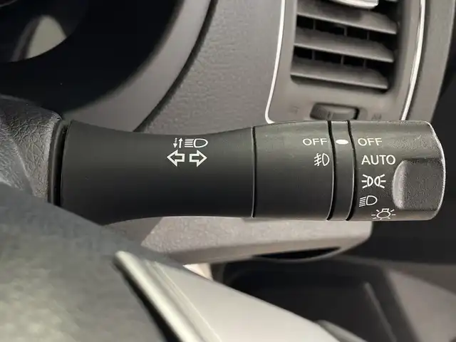 日産 ティアナ XV ナビAVMパッケージ 鹿児島県 2017(平29)年 5.8万km ブリリアントホワイトパール 純正メーカーナビ/スマートキー/クルーズコントロール/DVD/ワンセグ/CD/レザーシート/シートヒーター/ドライブレコーダー/パワーシート/純正17アルミ/前後コーナーセンサー/衝突軽減ブレーキ