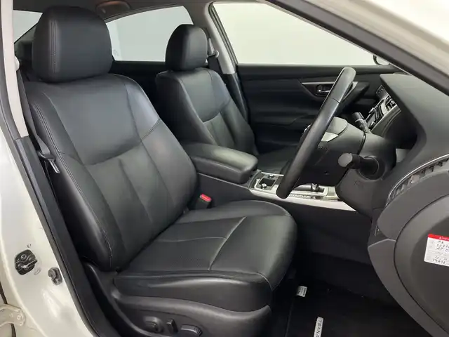 日産 ティアナ XV ナビAVMパッケージ 鹿児島県 2017(平29)年 5.8万km ブリリアントホワイトパール 純正メーカーナビ/スマートキー/クルーズコントロール/DVD/ワンセグ/CD/レザーシート/シートヒーター/ドライブレコーダー/パワーシート/純正17アルミ/前後コーナーセンサー/衝突軽減ブレーキ