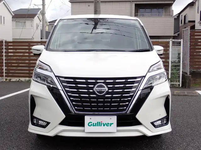 日産 セレナ ハイウェイスター V 千葉県 2021(令3)年 8.7万km ブリリアントホワイトパール ワンオーナー/純正9インチナビ(MM320D-L)/・フルセグテレビ/・CD/DVD/・Bluetooth/・ミュージックサーバー/フリップダウンモニター/アラウンドビューモニター/ETC/プロパイロット/インテリジェントエマージェンシーブレーキ/セーフティーパックA/・踏み間違い衝突防止アシスト/・インテリジェントパーキングアシスト/・標識検知機能/・インテリジェント DA（ふらつき警報）/・フロント&バックソナー/後則方車両検知警報/車線逸脱警報/インテリジェントルームミラー/プッシュスタート/アイドリングストップ/ステアリングスイッチ/LEDヘッドライト/フォグライト/電動格納ウィンカーミラー/両側パワースライドドア/インテリジェントキー×2/取扱説明書/ナビ取扱説明書/保証書