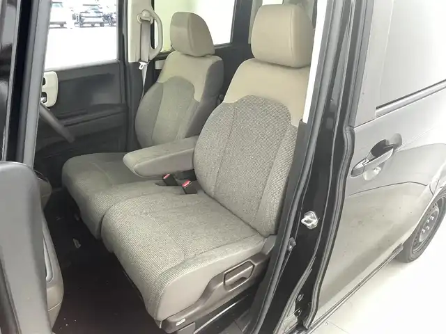 ホンダ Ｎ ＢＯＸ L 福井県 2021(令3)年 4.5万km クリスタルブラックパール 純正ディラーオプションナビ【VXM-214VFi】/CD/DVD/フルセグTV/Bluetooth/USB/SD/AUX/バックカメラ/ビルトインETC/Honda SENSING/レーンキープアシスト/クルーズコントロール/オートライト/クリアランスソナー/片側パワースライドドア/プッシュスタート/ステアリングリモコン/ステアリングチルド機構/ウィンカー・電動格納式ミラー/サイドバイザー/純正フロアマット