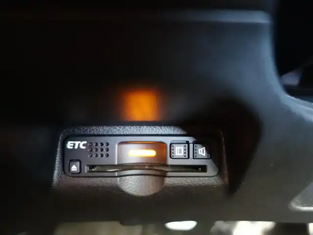 ホンダ フィット RS 静岡県 2011(平23)年 4.7万km クリスタルブラックパール MT車/走行距離47千キロ/社外パイオニア　ツィーター/Pivotスロットルコントローラー/社外デールレンズ/コンフォートビューパッケージ/　・撥水／ヒーテッドドアミラー/　・熱線入フロントウインドウ/　・フロントドア撥水ガラス/　・VSA/社外Carrozzeriaディスプレイオーディオ/（FH-8500DVS）/　CD/DVD/BT/AUX/ipod/AM.FM/ビルトインETC/HIDヘッドライト/フロントフォグランプ/社外フロアマット／ドアバイザー/スペアキー1個