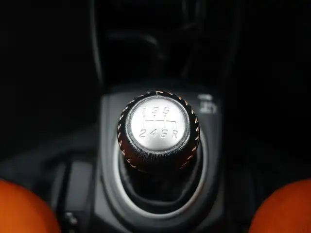 ホンダ フィット RS 静岡県 2011(平23)年 4.7万km クリスタルブラックパール MT車/走行距離47千キロ/社外パイオニア　ツィーター/Pivotスロットルコントローラー/社外デールレンズ/コンフォートビューパッケージ/　・撥水／ヒーテッドドアミラー/　・熱線入フロントウインドウ/　・フロントドア撥水ガラス/　・VSA/社外Carrozzeriaディスプレイオーディオ/（FH-8500DVS）/　CD/DVD/BT/AUX/ipod/AM.FM/ビルトインETC/HIDヘッドライト/フロントフォグランプ/社外フロアマット／ドアバイザー/スペアキー1個