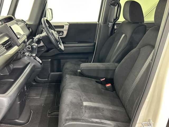 ホンダ Ｎ ＢＯＸ カスタム L スタイル+ブラック 栃木県 2023(令5)年 2万km プラチナホワイトパール 社外ナビ/(CD/Bluetooth/フルセグTV)/バックカメラ/ホンダセンシング/・衝突軽減ブレーキ/・誤発進抑制機能/・アダプティブクルーズコントロール/・車線維持支援システム/・路外逸脱抑制機能/・先行車発進お知らせ機能/・標識認識機能/ETC/前後ドラレコ/両側パワースライドドア/前席シートヒーター/純正14インチAW/社外フロアマット