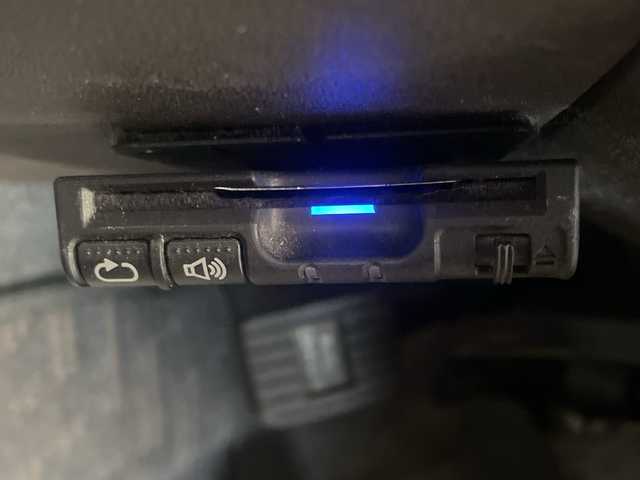 トヨタ シエンタ G 神奈川県 2013(平25)年 12.5万km マルーンブラウンマイカ 社外ナビ（AVIC-ZH0007)/フルセグ/Bluetooth/CD/DVD/USB/HDMI/片側パワースライドドア　/ＥＴＣ　　/ドアバイザー　/電動格納ミラー　/ＬＥＤヘッドライト　/純正フロアマット　/リモコンキー　/スペアキー　/ＡＢＳ　/Wエアバック　/保証書　/取扱説明書　