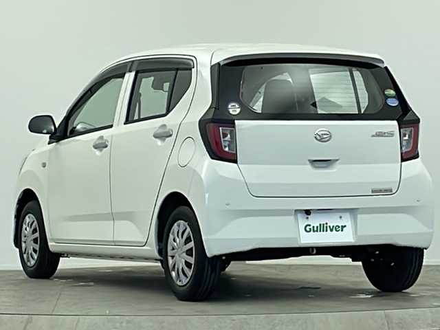 ダイハツ ミラ イース L SAⅢ 大阪府 2020(令2)年 2.9万km ホワイト 社外7型メモリナビ(KENWOOD/MDV-D207BT)/【Bluetooth/FM/AM/CD/USB/SDサーバー】/バックカメラ/スマートアシストIII/・衝突軽減ブレーキ/・衝突警報/・車線逸脱警報/・誤発進抑制機能/・先行車発進お知らせ/・前後コーナーセンサー/・オートハイビーム/ハロゲンヘッドライト/ライトレベライザー/シフトロック/シガーソケット/リモコンキー/純正フロアマット/保証書