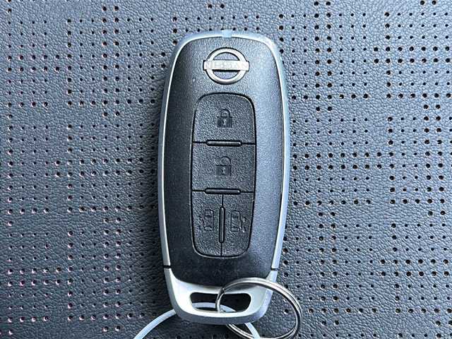 日産 ルークス HWS Gターボ プロパイロットED 広島県 2024(令6)年 1万km ホワイトパール 禁煙車/ワンオーナー/エマージェンシーブレーキ/車線逸脱警報/ハイビームアシスト/プロパイロット/コーナーセンサー/９インチディスプレイオーディオ/・Bluetooth/USB/スマホ連携/アラウンドビューモニター/両側パワースライドドア/革巻きステアリング/ステアリングスイッチ/オートライト/ハーフレザーシート/電動パーキングブレーキ/オートホールド/前後ドライブレコーダー（DJ6-D）/ETC/純正ドアバイザー/スマートキー/プッシュスタート/スペアキー/リアサーキュレーダー/15インチアルミホイール