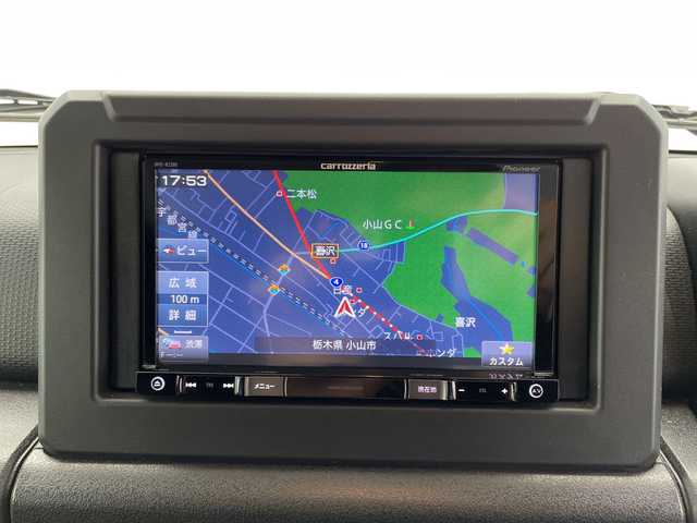 スズキ ジムニー シエラ JC 栃木県 2022(令4)年 1.8万km ジャングルグリーン 社外ナビ/(フルセグTV/SD/CD/DVD)/禁煙車/ヘッドライトウォッシャー/4WD/バックカメラ/衝突軽減ブレーキ/シートヒーター/オートライト/LEDヘッドライト/横滑り防止装置/フォグランプ/スマートキー/プッシュスタート/アイドリングストップ/ステアリングスイッチ/電動格納ミラー/純正15インチアルミホイール/純正フロアマット