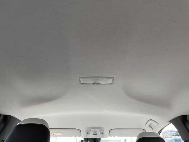 トヨタ プリウス ＰＨＶ A レザーパッケージ 神奈川県 2018(平30)年 10.5万km シルバーM ・１１．６インチナビ　/・バックカメラ　/・ＥＴＣ２．０　/・Ｂｌｕｅｔｏｏｔｈ　/・フルセグＴＶ　/・前後ドラレコ　/・トヨタセーフティーセンス　/・レーダークルーズコントロール　/・シートヒーター　/・パワーシート　/・コーナーセンサー