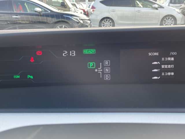 トヨタ プリウス ＰＨＶ A レザーパッケージ 神奈川県 2018(平30)年 10.5万km シルバーM ・１１．６インチナビ　/・バックカメラ　/・ＥＴＣ２．０　/・Ｂｌｕｅｔｏｏｔｈ　/・フルセグＴＶ　/・前後ドラレコ　/・トヨタセーフティーセンス　/・レーダークルーズコントロール　/・シートヒーター　/・パワーシート　/・コーナーセンサー