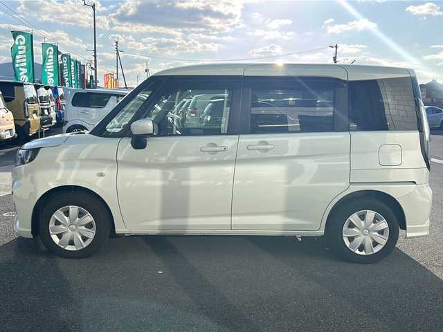 スズキ ソリオ G 香川県 2022(令4)年 4.9万km ピュアホワイトP 純正ナビ（フルセグTV/CD/DVD/BT）/バックカメラ/デジタルインナーミラー/両側スライドドア/コーナーセンサー/オートライト/ビルトインＥＴＣ/4WD