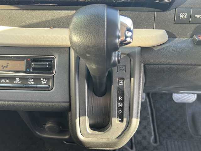 スズキ ソリオ G 香川県 2022(令4)年 4.9万km ピュアホワイトP 純正ナビ（フルセグTV/CD/DVD/BT）/バックカメラ/デジタルインナーミラー/両側スライドドア/コーナーセンサー/オートライト/ビルトインＥＴＣ/4WD