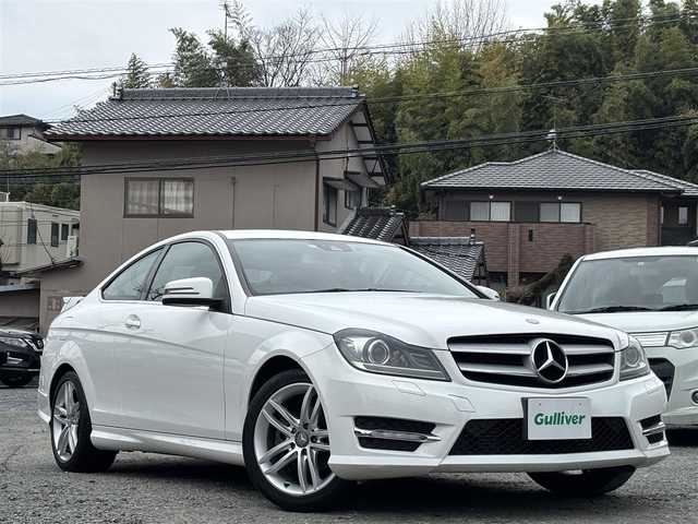 メルセデス・ベンツ Ｃ１８０ ブルーエフィシェンシー クーペ 熊本県 2012(平24)年 5.9万km ポーラホワイト 純正ナビ/【フルセグ/CD/DVD/Bluetooth/ラジオ】/360°ドライブレコーダー（Q-21）/社外レーダー（AR-47LA）/横滑り防止機能/クルーズコントロール/アテンションアシスト/純正17インチAW/ETC/黒ハーフレザーシート/オートライト/フォグランプ/純正フロアマット/革巻きステアリング/ステアリングスイッチ/保証書/取扱説明書/ISOFIX