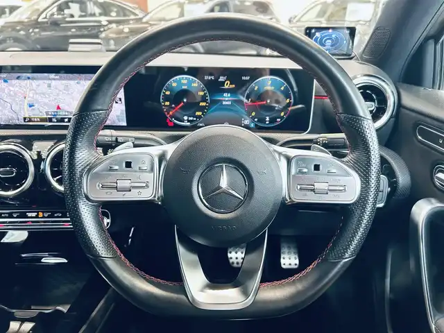 メルセデス・ベンツ Ｍ・ベンツ Ａ２００ｄ AMGライン 大阪府 2019(令1)年 3.1万km モハーベシルバー レーダーセーフティ/ハーフレザー/メモリ付きパワーシート/シートヒーター/ACC/純正ナビ/TV/バックカメラ/純正18インチAW/LEDヘッドライト/ブラインドスポット/クリアランスソナー/ETC/ドラレコ/レーダー探知機/パドルシフト/ワイヤレス充電