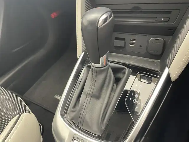 マツダ デミオ 13S ツーリング Lパッケージ 愛知県 2018(平30)年 4.7万km ソウルレッドクリスタルM 純正ナビ　フルセグＴＶ　バックカメラ　ハーフレザー白革　シートヒーター　パーキングセンサー　ＢＳＭ　ＨＵＤ　衝突軽減　車線逸脱　ＬＥＤオートライト　Ｂｌｕｅｔｏｏｔｈ　ＤＶＤ　ＵＳＢ　ＡＵＸ　禁煙車