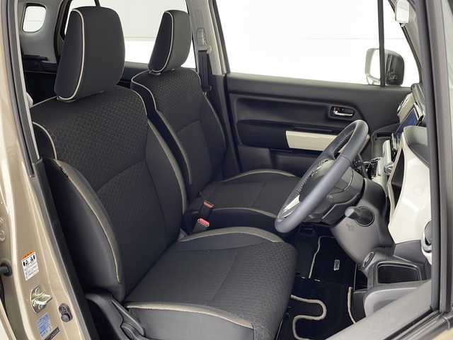スズキ クロスビー HYBRID MZ 愛知県 2024(令6)年 0.5万km キャラバンアイボリーパールメタリック/ホワイト 2トーンルーフ 衝突被害軽減ブレーキ/社外8インチSDナビ　ナビあり/全方位カメラ/レーダークルーズコントロール/シートヒーター/フルセグTV/CD DVD/Bluetooth/バックカメラ/コーナーセンサー/純正アルミホイール/LEDヘッドライト/オートマチックハイビーム/パドルシフト/ドライブレコーダー/ETC/ステアリングスイッチ/スマートキー/プッシュスタート