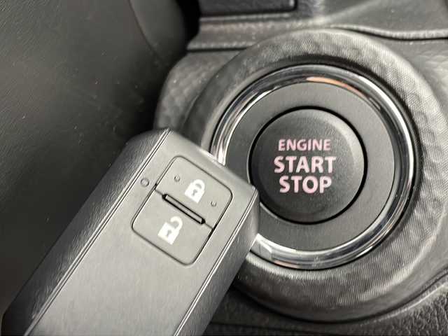 スズキ クロスビー HYBRID MZ 愛知県 2024(令6)年 0.5万km キャラバンアイボリーパールメタリック/ホワイト 2トーンルーフ 衝突被害軽減ブレーキ/社外8インチSDナビ　ナビあり/全方位カメラ/レーダークルーズコントロール/シートヒーター/フルセグTV/CD DVD/Bluetooth/バックカメラ/コーナーセンサー/純正アルミホイール/LEDヘッドライト/オートマチックハイビーム/パドルシフト/ドライブレコーダー/ETC/ステアリングスイッチ/スマートキー/プッシュスタート
