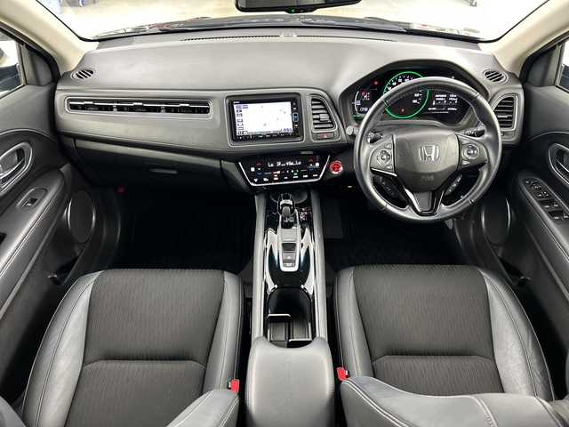 ホンダ ヴェゼル ハイブリッド Z ホンダセンシング 愛知県 2020(令2)年 3.7万km クリスタルブラックパール ワンオーナー/禁煙車/純正7インチナビ/（CD/DVD/Bluetooth/フルセグTV)/バックカメラ/ホンダセンシング/・衝突軽減ブレーキ/・レーンキープアシスト/・誤発進抑制機能/ETC/シートヒーター/ルーフレール/パドルシフト/LEDヘッドライト/純正17インチアルミホイール/スマートキー/純正フロアマット