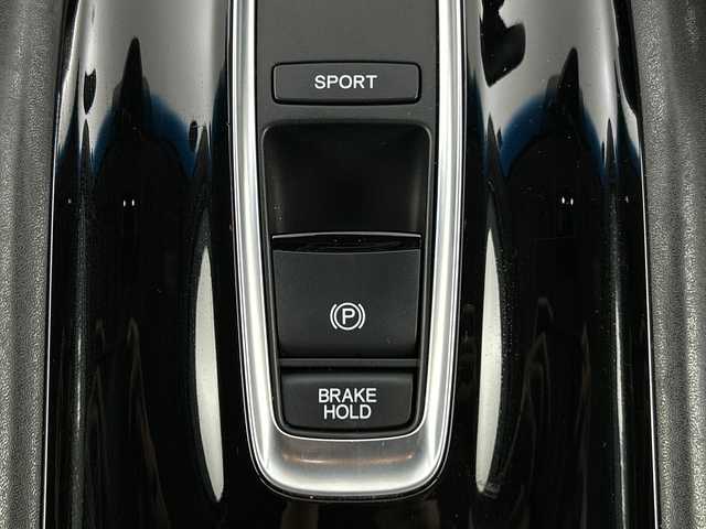 ホンダ ヴェゼル ハイブリッド Z ホンダセンシング 愛知県 2020(令2)年 3.7万km クリスタルブラックパール ワンオーナー/禁煙車/純正7インチナビ/（CD/DVD/Bluetooth/フルセグTV)/バックカメラ/ホンダセンシング/・衝突軽減ブレーキ/・レーンキープアシスト/・誤発進抑制機能/ETC/シートヒーター/ルーフレール/パドルシフト/LEDヘッドライト/純正17インチアルミホイール/スマートキー/純正フロアマット