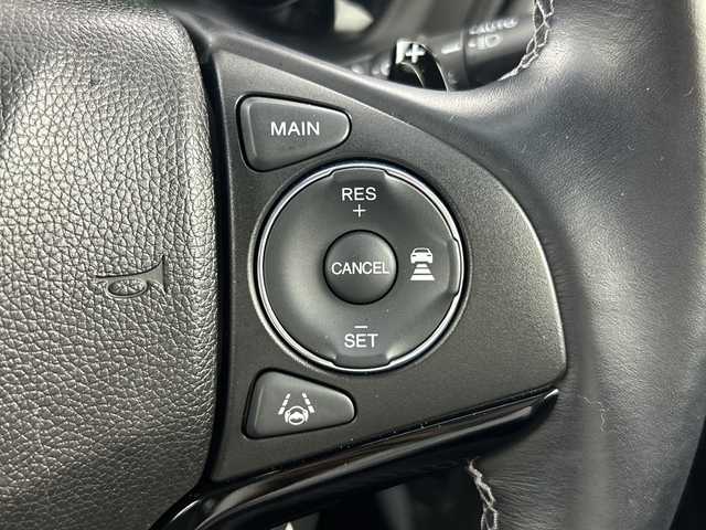 ホンダ ヴェゼル ハイブリッド Z ホンダセンシング 愛知県 2020(令2)年 3.7万km クリスタルブラックパール ワンオーナー/禁煙車/純正7インチナビ/（CD/DVD/Bluetooth/フルセグTV)/バックカメラ/ホンダセンシング/・衝突軽減ブレーキ/・レーンキープアシスト/・誤発進抑制機能/ETC/シートヒーター/ルーフレール/パドルシフト/LEDヘッドライト/純正17インチアルミホイール/スマートキー/純正フロアマット