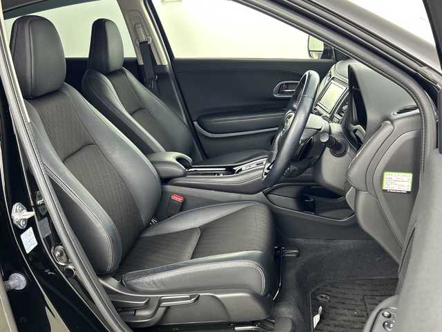ホンダ ヴェゼル ハイブリッド Z ホンダセンシング 愛知県 2020(令2)年 3.7万km クリスタルブラックパール ワンオーナー/禁煙車/純正7インチナビ/（CD/DVD/Bluetooth/フルセグTV)/バックカメラ/ホンダセンシング/・衝突軽減ブレーキ/・レーンキープアシスト/・誤発進抑制機能/ETC/シートヒーター/ルーフレール/パドルシフト/LEDヘッドライト/純正17インチアルミホイール/スマートキー/純正フロアマット