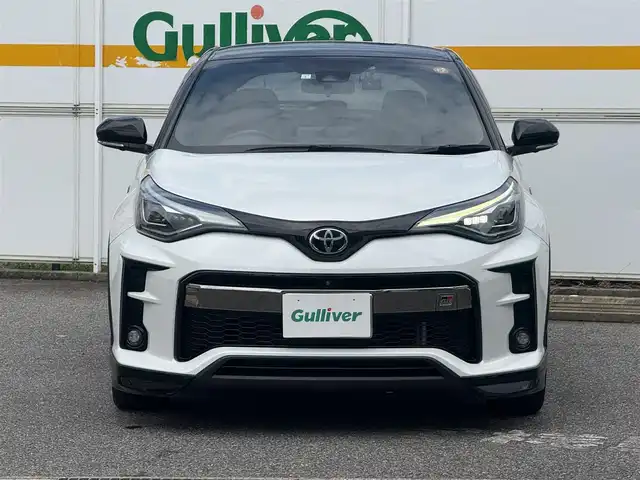 トヨタ Ｃ－ＨＲ S GRスポーツ 愛知県 2023(令5)年 4.8万km パールⅡ /ワンオーナー//GRフロントスポイラー//GRサイドスポイラー//GR専用フロントデザイン//GR専用エンブレム//メーカーナビ//AM/FM/USB/BT/Miracast//全方位カメラ//ビルトインETC//前後ドラレコ//オートLEDライト//フォグランプ//GR専用スポーツシート//ハーフレザーシート//前席シートヒーター//運転席ランバーサポート//GR専用革巻きステアリング//ステアリングリモコン//電動パーキングブレーキ//AUTO HOLD//スペアタイヤ//GR専用ブレーキキャリパー//横滑り防止装置//DRIVE MODE//SPORT/ECO/NORMAL//EV MODE//GR専用プッシュスタート//スマートキー//スペアキー//GR専用フロアマット//純正ドアバイザー//ISOFIX//トノカバー//バニティミラー//保証書//取扱説明書//ナビ取扱説明書//R5年記録簿