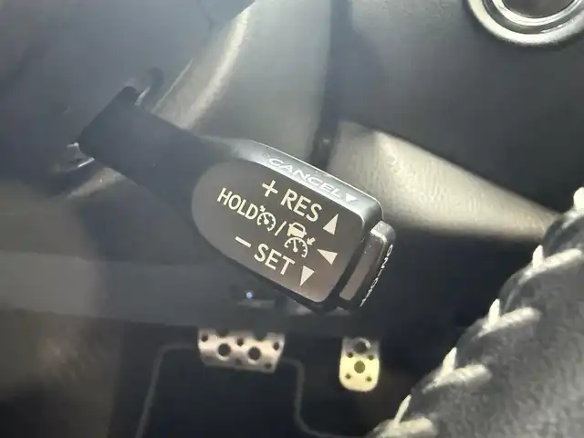 トヨタ Ｃ－ＨＲ S GRスポーツ 愛知県 2023(令5)年 4.8万km パールⅡ /ワンオーナー//GRフロントスポイラー//GRサイドスポイラー//GR専用フロントデザイン//GR専用エンブレム//メーカーナビ//AM/FM/USB/BT/Miracast//全方位カメラ//ビルトインETC//前後ドラレコ//オートLEDライト//フォグランプ//GR専用スポーツシート//ハーフレザーシート//前席シートヒーター//運転席ランバーサポート//GR専用革巻きステアリング//ステアリングリモコン//電動パーキングブレーキ//AUTO HOLD//スペアタイヤ//GR専用ブレーキキャリパー//横滑り防止装置//DRIVE MODE//SPORT/ECO/NORMAL//EV MODE//GR専用プッシュスタート//スマートキー//スペアキー//GR専用フロアマット//純正ドアバイザー//ISOFIX//トノカバー//バニティミラー//保証書//取扱説明書//ナビ取扱説明書//R5年記録簿