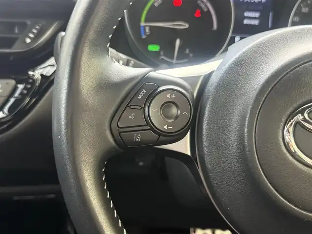 トヨタ Ｃ－ＨＲ S GRスポーツ 愛知県 2023(令5)年 4.8万km パールⅡ /ワンオーナー//GRフロントスポイラー//GRサイドスポイラー//GR専用フロントデザイン//GR専用エンブレム//メーカーナビ//AM/FM/USB/BT/Miracast//全方位カメラ//ビルトインETC//前後ドラレコ//オートLEDライト//フォグランプ//GR専用スポーツシート//ハーフレザーシート//前席シートヒーター//運転席ランバーサポート//GR専用革巻きステアリング//ステアリングリモコン//電動パーキングブレーキ//AUTO HOLD//スペアタイヤ//GR専用ブレーキキャリパー//横滑り防止装置//DRIVE MODE//SPORT/ECO/NORMAL//EV MODE//GR専用プッシュスタート//スマートキー//スペアキー//GR専用フロアマット//純正ドアバイザー//ISOFIX//トノカバー//バニティミラー//保証書//取扱説明書//ナビ取扱説明書//R5年記録簿