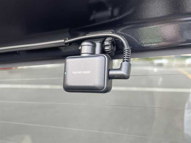 スズキ ジムニー ノマド FC 佐賀県 2025(令7)年 0.1万km 黒 登録時走行距離163km/社外9型メモリナビゲーション【M7V-M911HDL】/・BT/CD/DVD/SD/フルセグTV/・Apple Car Play/Android Auto/バックカメラ/前後ドライブレコーダー/ETC/DN席シートヒーター/革巻きステアリング/ステアリングリモコン/プッシュスタート/スマートキー/純正15インチアルミホイール/LEDヘッドライト/オートライト/ハイビームアシスト/純正フロアマット/純正ドアバイザー/新車保証書/取扱説明書/スペアキー1本/スズキセーフティサポート/・デュアルカメラブレーキサポート/・車線逸脱警報機能/・誤発進抑制機能/・先行車発進お知らせ/・標識認識機能/・コーナーセンサー/・アダプティブクルーズコントロール