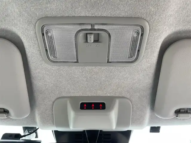 ダイハツ ブーン X Lパッケージ SAⅢ 岩手県 2020(令2)年 7.3万km ブライトシルバーメタリック ４ＷＤ　メモリナビ　Ｂｌｕｅｔｏｏｔｈ再生　ドラレコ　バックＣ　Ｓヒーター　ＥＴＣ　ＣＤ再生　純正フロアマット　１４ＡＷ　衝突軽減　スマートキー　コーナーセンサー