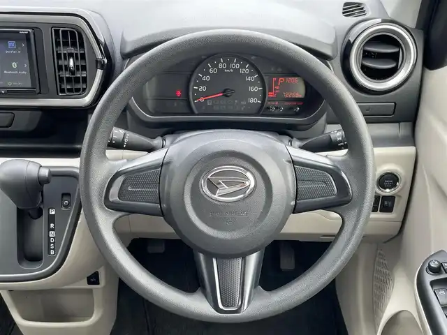 ダイハツ ブーン X Lパッケージ SAⅢ 岩手県 2020(令2)年 7.3万km ブライトシルバーメタリック ４ＷＤ　メモリナビ　Ｂｌｕｅｔｏｏｔｈ再生　ドラレコ　バックＣ　Ｓヒーター　ＥＴＣ　ＣＤ再生　純正フロアマット　１４ＡＷ　衝突軽減　スマートキー　コーナーセンサー