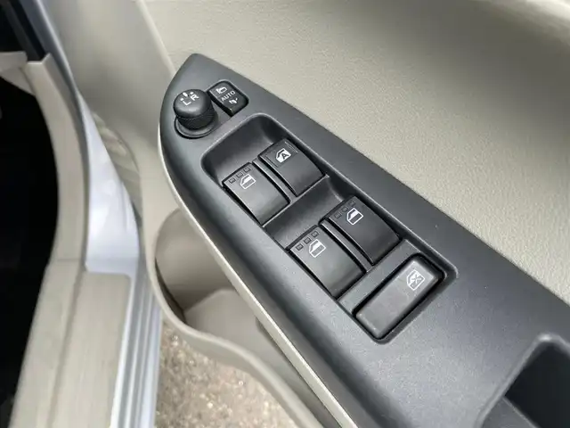 ダイハツ ブーン X Lパッケージ SAⅢ 岩手県 2020(令2)年 7.3万km ブライトシルバーメタリック ４ＷＤ　メモリナビ　Ｂｌｕｅｔｏｏｔｈ再生　ドラレコ　バックＣ　Ｓヒーター　ＥＴＣ　ＣＤ再生　純正フロアマット　１４ＡＷ　衝突軽減　スマートキー　コーナーセンサー