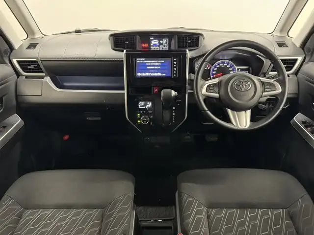 トヨタ タンク カスタムG 三重県 2020(令2)年 2.6万km ブラックマイカメタリック ガソリン/FF/インパネCVT/純正 7インチナビ NSZT-W68T/（AM/FM/CD/DVD/TV/SD/SDREC/Bluetooth）/バックガイドモニター/両側パワースライドドア/ドライブレコーダー 前後/ビルトイン ETC2.0/スマートアシスト3/・衝突警報機能（対車両・対歩行者）/・衝突回避支援ブレーキ機能（対車両・対歩行者）/・車線逸脱警報/・先行車発進告知機能/・オートハイビーム機能/・誤発進抑制制御機能（前方・後方）/・コーナーセンサー（前後）/装備/●クルーズコントロール/●オートライト/●LEDヘッドライト/●LEDフロントフォグライト/●オートエアコン/●ステアリングスイッチ/●プッシュスタート/●保/取/ナビ取/●スマートキーx2/●純正14inAW/など